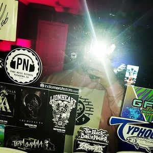 Meet your Posher, Joshua